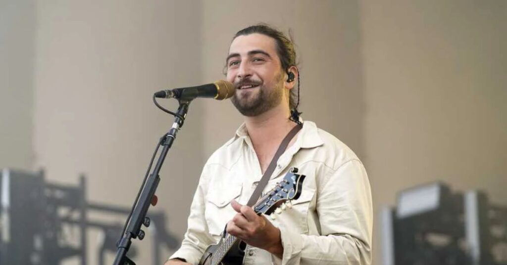 20 Noah Kahan Songs Lists